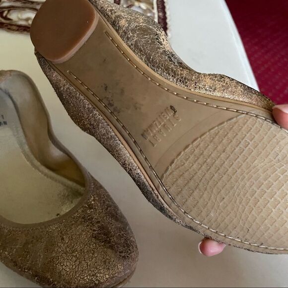 Stuart Weitzman Frisky rose gold crackled flats - Picture 4 of 6